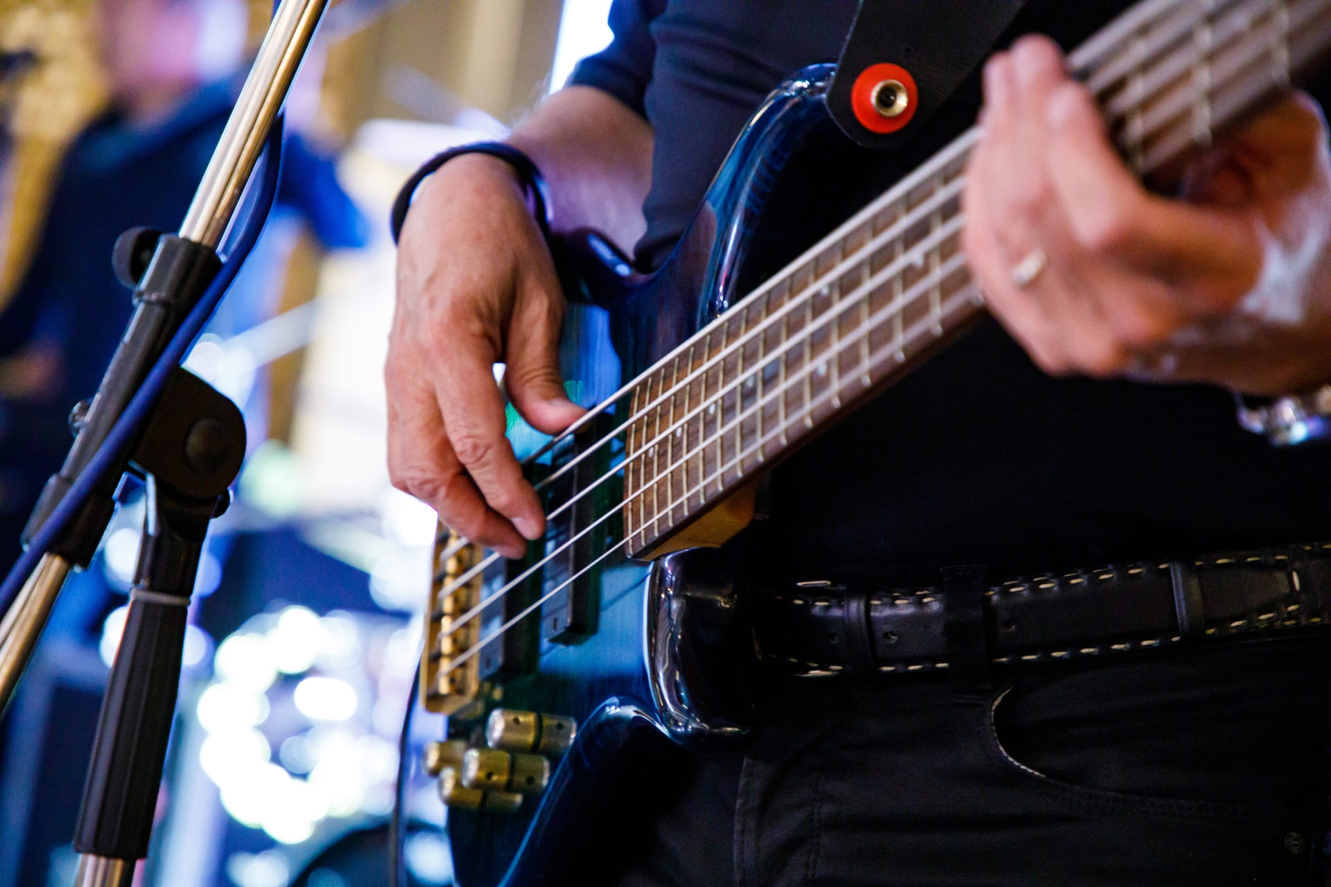 BRT Music | Bass Guitar